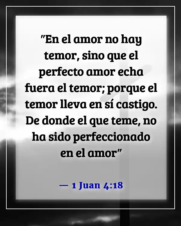 Versículos bíblicos para trastornos alimenticios (1 Juan 4:18)
