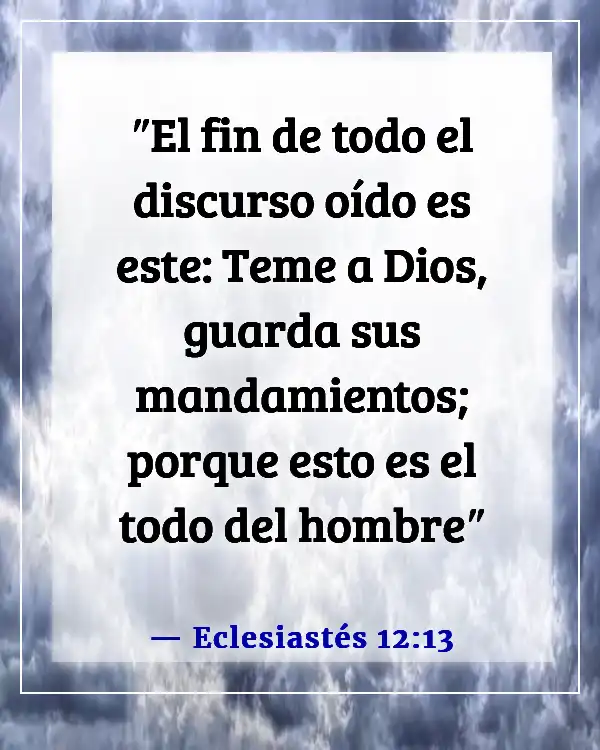 A verse from the Bible that talks about doing the right thing in Spanish can be translated as:

Versículo de la Biblia sobre hacer lo correcto (Eclesiastés 12:13)